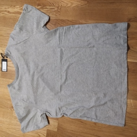 T-Shirt grå storlek L