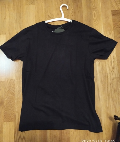 T-Shirt svart. storlek XXL